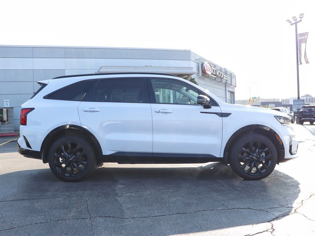 2022 Kia Sorento SX AWD w/Black Leather in Cars & Trucks in Oakville / Halton Region - Image 3