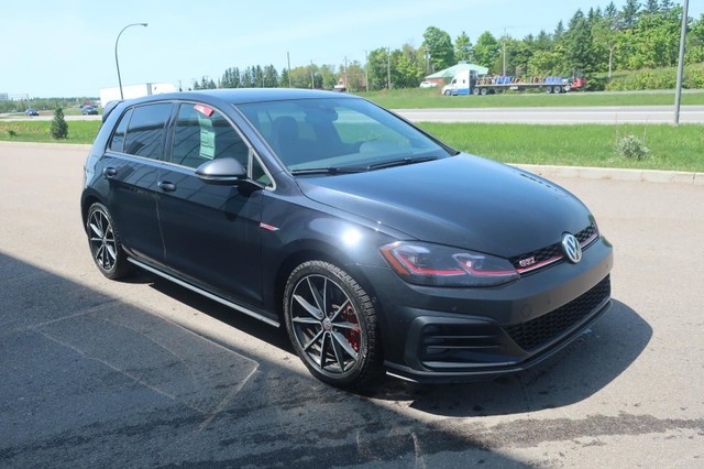 Volkswagen Golf Gti Auto 2.0L Autobahn + Keyless + Toit Ouvrant  in Cars & Trucks in Lévis - Image 3