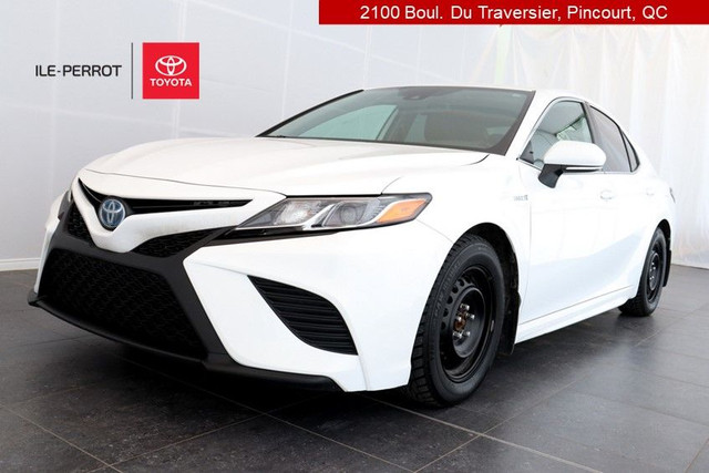 2019 Toyota Camry SE UPGRADE HYBRIDE TOIT MAGS FAUT VOIR BELLE C in Cars & Trucks in City of Montréal