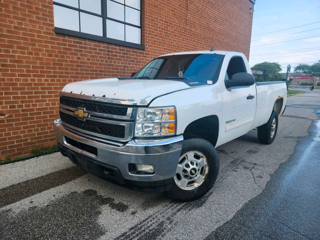 2011 Chevrolet Silverado 2500HD 2WD Reg Cab 133.7" LT in Cars & Trucks in Oakville / Halton Region - Image 3