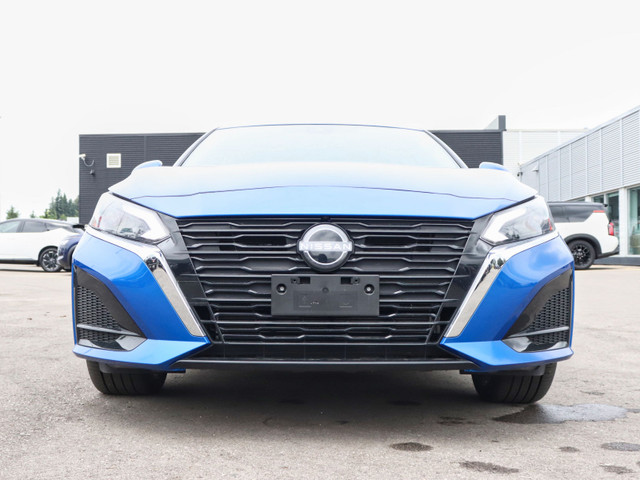 2025 Nissan Altima Platinum in Cars & Trucks in Oakville / Halton Region - Image 2