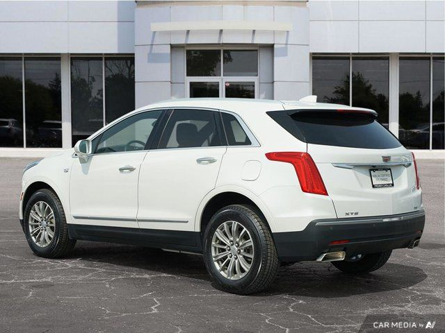 2017 Cadillac XT5 Luxury FWD | Sunroof | Navigation | Memory in Cars & Trucks in Windsor Region - Image 4