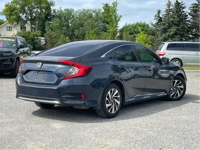 2019 Honda Civic Sedan EX in Cars & Trucks in Calgary - Image 7