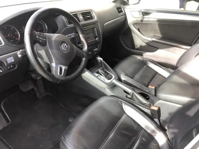 2014 Volkswagen Jetta 2.0 TDI Highline in Cars & Trucks in City of Toronto - Image 9