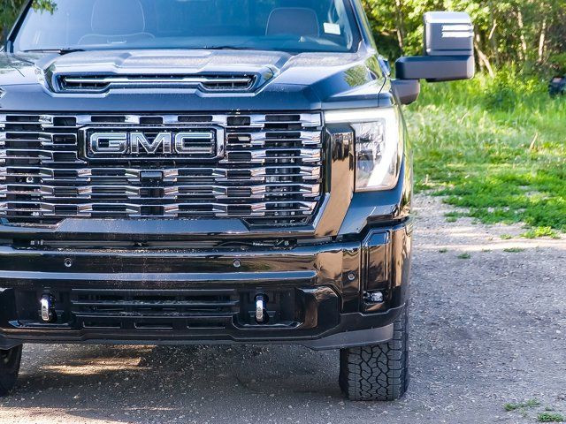 2025 GMC Sierra 3500HD Denali Ultimate in Cars & Trucks in Edmonton - Image 4