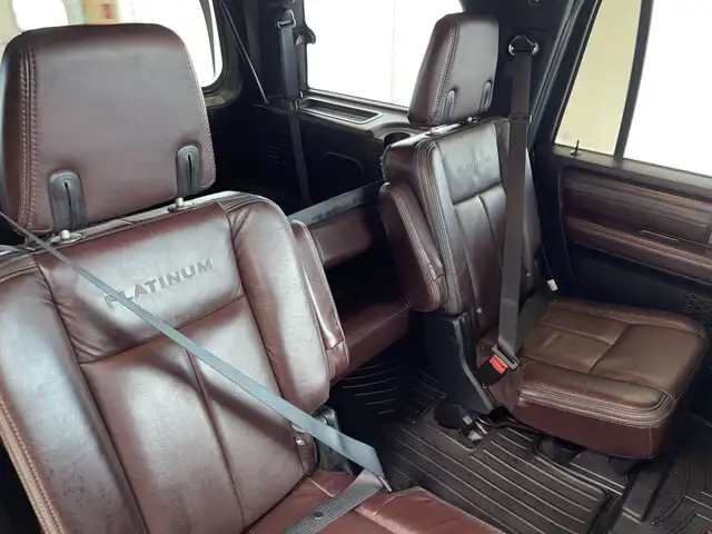 2015 Ford Expedition Platinum Fresh Trade dans Autos et camions dans Ville de Régina - Image 32