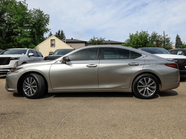 2019 Lexus Es 300h Adaptive Cruise Leather in Cars & Trucks in Edmonton - Image 3