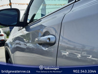 Awards:* IIHS Canada Top Safety Pick+ New Price! Silver 2017 Toyota RAV4 XLE AWD | Bluetooth | Autom... (image 9)
