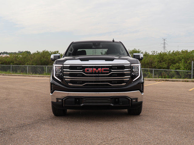 2025 GMC Sierra 1500 SLT in Cars & Trucks in Strathcona County - Image 3