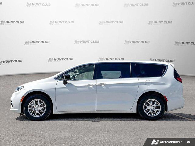 2024 Chrysler Pacifica Touring-L in Cars & Trucks in Ottawa - Image 3