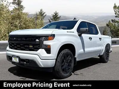 This Chevrolet Silverado 1500 has a durable Turbocharged Gas I4 2.7L/166 engine powering this Automa...