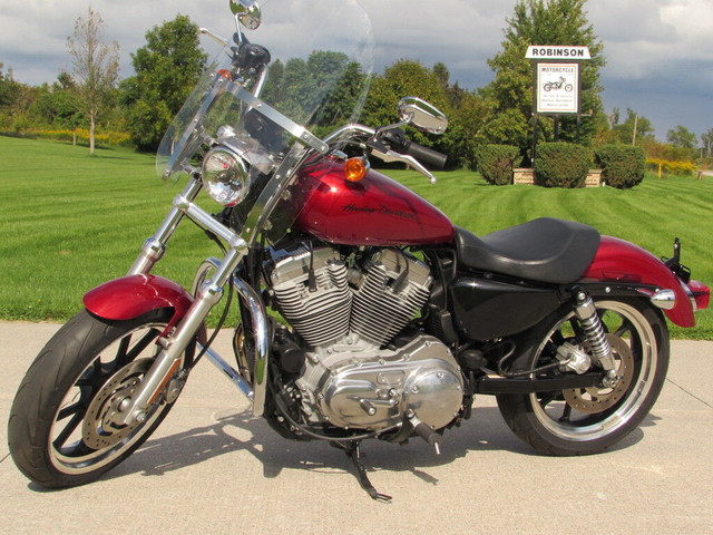  2012 Harley-Davidson XL883L Low ONLY 4,000 Miles New Tires Low  in Street, Cruisers & Choppers in Leamington - Image 3