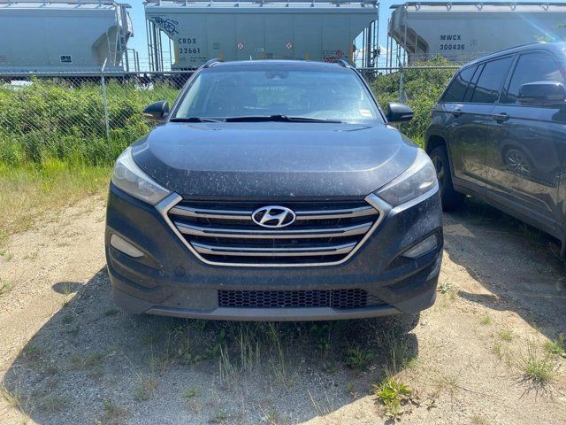 2016 Hyundai Tucson Ultimate AWD Sunroof Heated leather in Cars & Trucks in St. Albert - Image 2