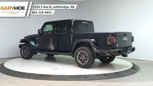 2020 Jeep Gladiator Overland Heated Seats, Heated Steering Wheel in Cars & Trucks in Lethbridge - Image 3
