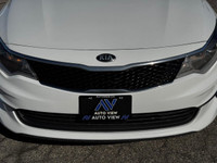 JUST LANDED!! 2018 Kia Optima LX!! **BLIND SPOT DETECTION** 2.4L INLINE 4 MOTOR, AUTOMATIC TRANSMISS... (image 9)