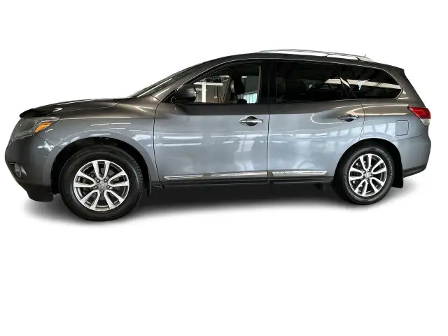 2015 Nissan Pathfinder S, 4X4, Cuir, Nav, Toit, 7 places, Blueto in Cars & Trucks in City of Montréal - Image 8