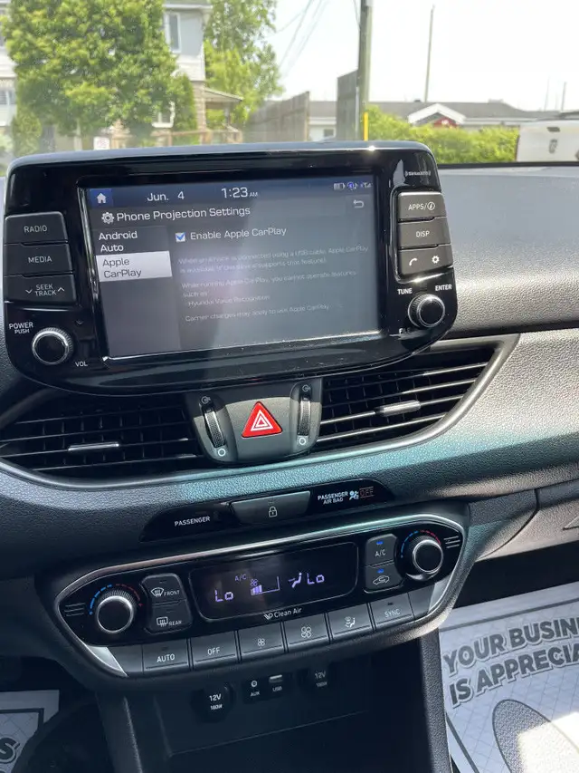2018 Hyundai Elantra GT GLS GT in Cars & Trucks in Ottawa - Image 12