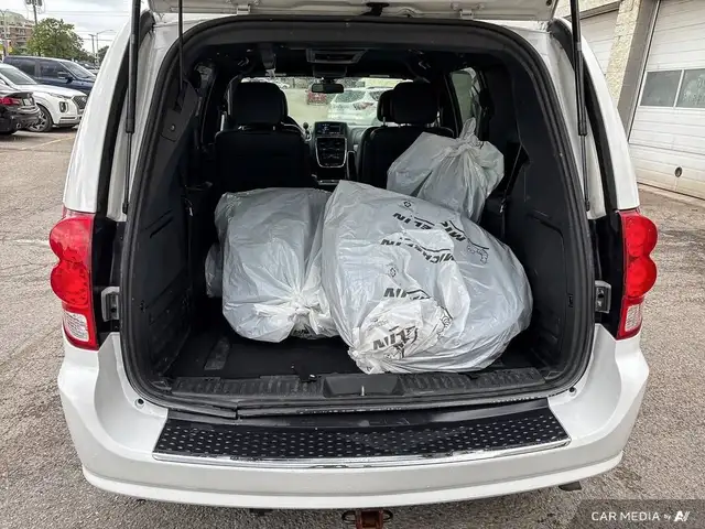 2019 Dodge Grand Caravan GT LEATHER | HEATED SEATS | HEATED S... in Cars & Trucks in London - Image 13