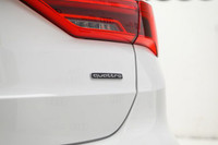 Get noticed in this gorgeous Arkona White SUV! Treat yourself to the features you deserve in this lo... (image 8)