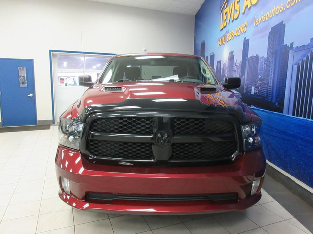 RAM 1500 CLASSIC 2019 EXPRESS V6 3.6L 4X4 QUAD-CAB BOITE 6'4" NI in Cars & Trucks in Lévis - Image 4