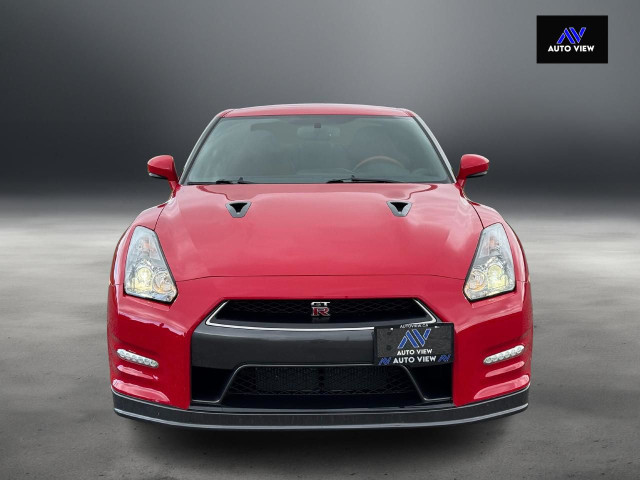 2014 Nissan GT-R Premium **BOOST LOGIC EXHAUST** in Cars & Trucks in Hamilton - Image 2