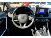 Clean Carfax Report | Toyota Rav4 Hybrid XLE | AWD | 2.5L I-4 | Touchscreen | Power Sunroof | Androi... (image 9)
