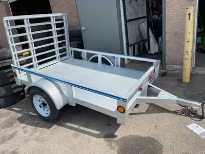Features Designed to be spacious and nimble for versatile use Assembled – some minor assembly is req...