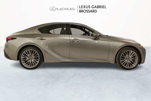 2021 Lexus IS 300 AWD LUXURY in Cars & Trucks in Longueuil / South Shore - Image 4