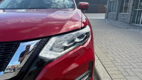 2017 Nissan Rogue AWD - In Palatial Ruby Red - Touch screen - 360 backup camera - Navigation - Panor... (image 9)
