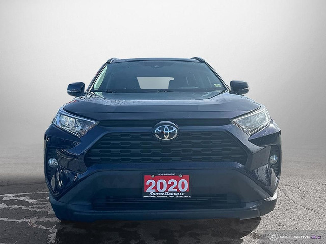  2020 Toyota RAV4 XLE | SUNROOF | HEATED SEATS | LOW KMS | COME  in Cars & Trucks in Oakville / Halton Region - Image 2