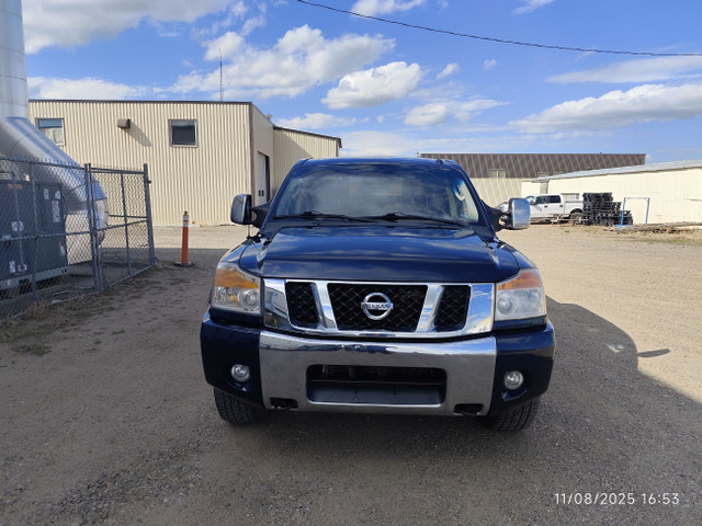 2011 Nissan Titan SL in Cars & Trucks in Lethbridge - Image 2