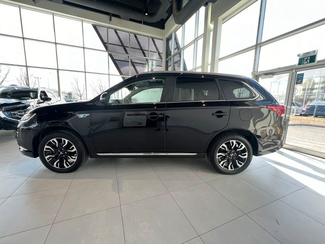  2018 Mitsubishi Outlander PHEV GT S-AWC, cuir, toit, caméra 360 in Cars & Trucks in Longueuil / South Shore - Image 4