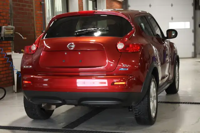 2014 Nissan Juke SV in Cars & Trucks in City of Montréal - Image 7