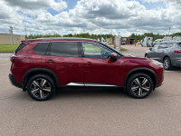 HUD, Moonroof, Leather Seats, Navigation, PowerLiftgate! Thrilling power when you need it and long d... (image 3)