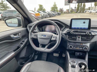Experience the thrill of the 2024 Ford Escape ST-Line, a used SUV with only 46,340 kilometers on the... (image 9)