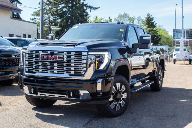 2025 GMC Sierra 2500 Denali Crew Cab in Cars & Trucks in Edmonton - Image 2