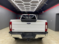 6.7L V8 Power Stroke Turbo Diesel Chrome bumpers and grille Halogen headlamps and fog lamps Manual-f... (image 4)