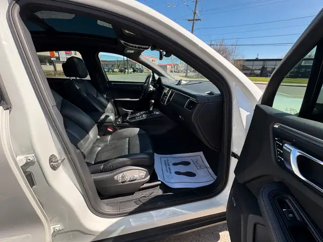 2018 Porsche Macan AWD dans Autos et camions dans Ottawa - Image 31
