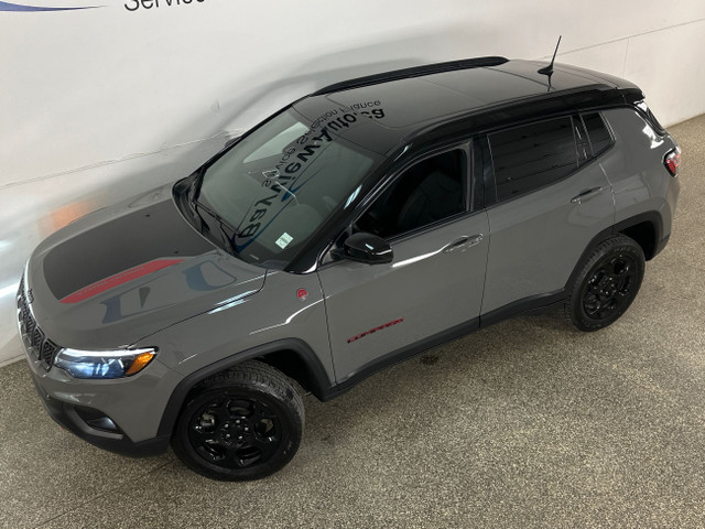 2023 Jeep Compass Trailhawk TRAILHAWK ELITE/19KM/LEATHER/PANO... in Cars & Trucks in Belleville - Image 2