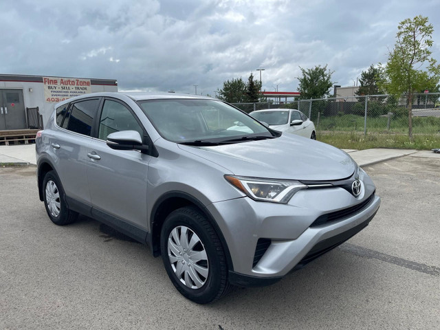 2016 Toyota RAV4 LE AWD :: Low Mileage, Automatic in Cars & Trucks in Calgary - Image 3