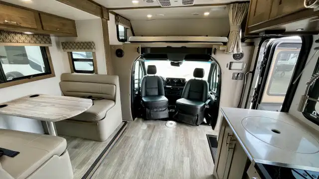 2023 Dynamax isata 3 24RW in RVs & Motorhomes in Victoria - Image 6