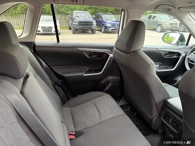 2023 Toyota RAV4 LE in Cars & Trucks in Brantford - Image 25