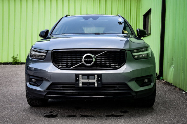2019 Volvo XC40 T5 AWD Momentum • SUNROOF • HEATE SEATS • CP/AA in Cars & Trucks in Cornwall - Image 4