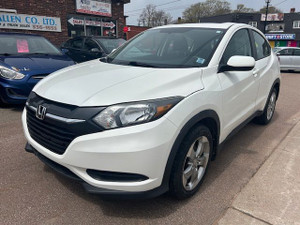 2017 Honda HR-V LX 2WD CVT NO ACCIDENTS/CLEAN CARFAX 280 B/W WITH WARRANTY ON THE ROAD*