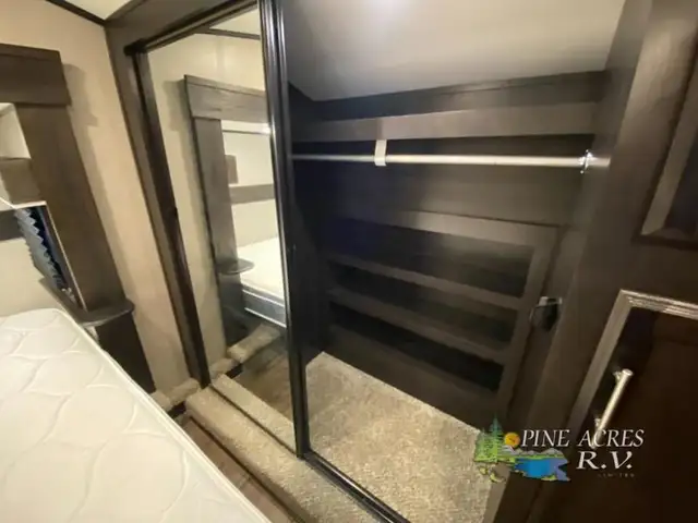 2021 Jayco Eagle 321RSTS in Travel Trailers & Campers in Truro - Image 47