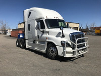 2017 Freightliner X12564ST