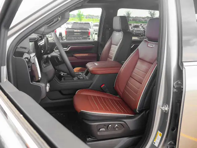 2025 GMC Sierra 3500HD Denali Ultimate dans Autos et camions dans Comté de Strathcona - Image 33