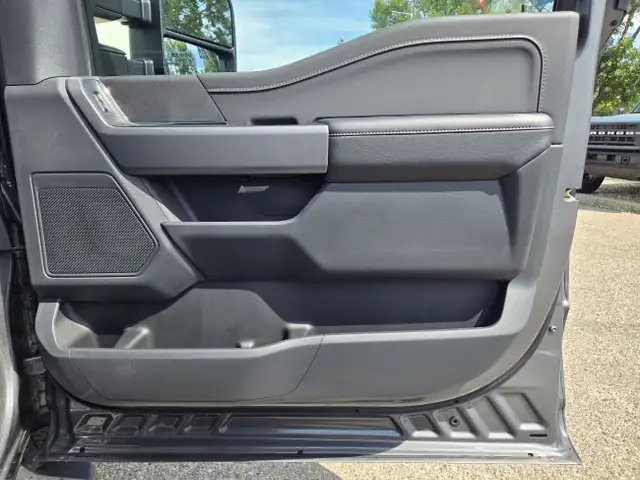 2025 Ford F-150 XLT | BLACK APP PKG | MOBILE OFF PKG | BED PKG in Cars & Trucks in Calgary - Image 26