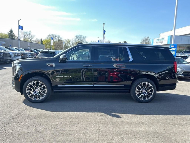 2025 GMC Yukon XL Denali in Cars & Trucks in Oakville / Halton Region - Image 4