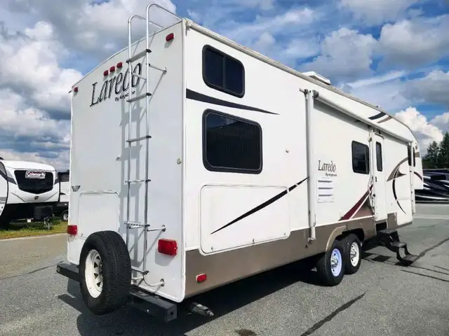 2006 Keystone Laredo 30BH *Lits superposes* in RVs & Motorhomes in Thetford Mines - Image 7
